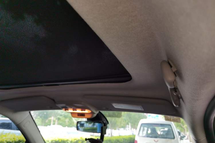 Used smart fortwo 2015 1.0L 52 kW Hardtop Passion Edition Headliner