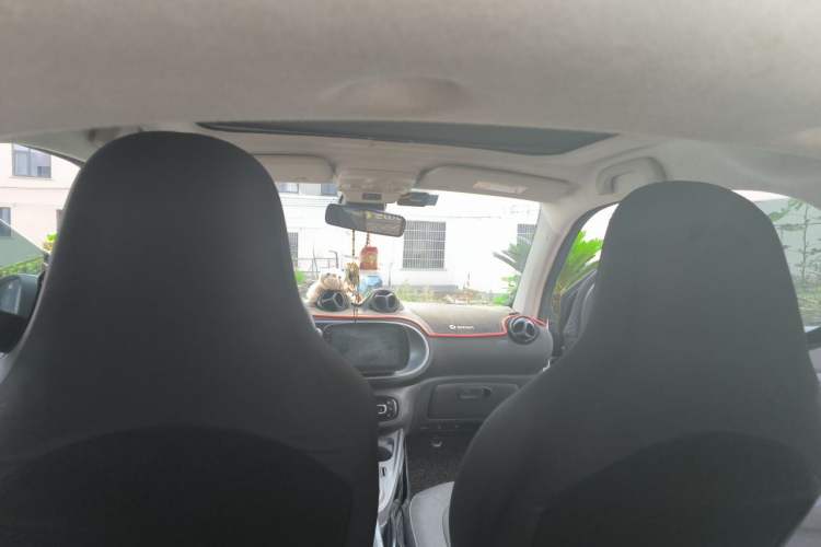 Used smart fortwo 2015 1.0L 52 kW Hardtop Passion Edition Headliner
