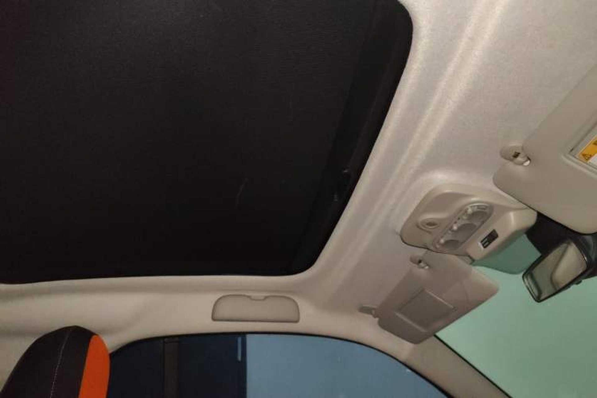 Used smart fortwo 2015 1.0L 52 kW Hardtop Passion Edition Headliner