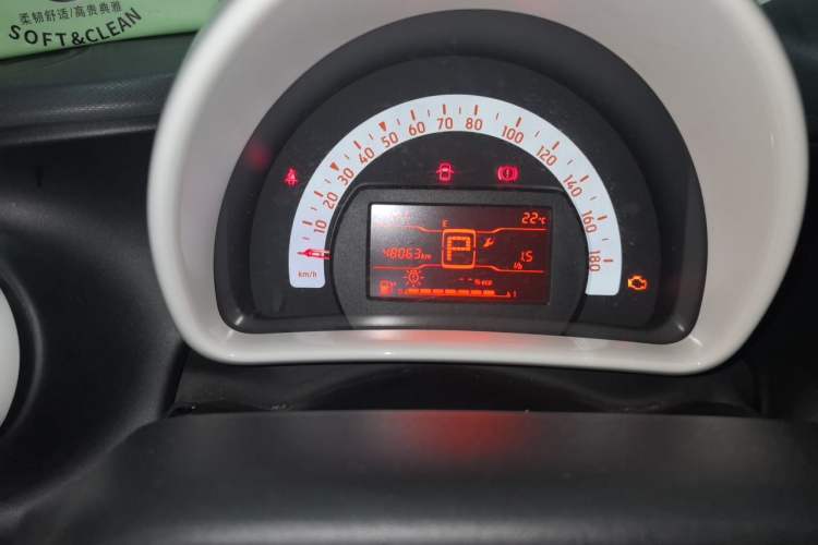 Used smart fortwo 2015 1.0L 52 kW hardtop Dynamic version Instrument Cluster