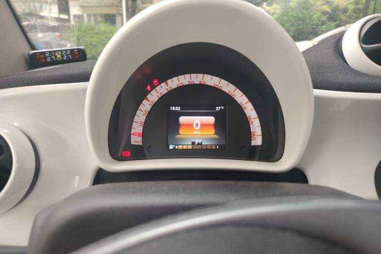 Used smart fortwo 2015 1.0L 52 kW Hardtop Passion Edition Instrument Cluster