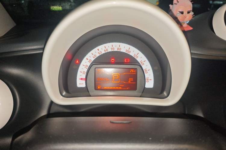Used smart fortwo 2015 1.0L 52 kW hardtop Dynamic version Instrument Cluster