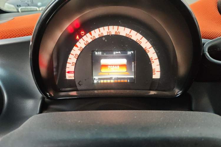 Used smart fortwo 2015 1.0L 52 kW Hardtop Passion Edition Instrument Cluster