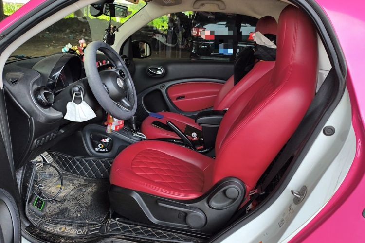 Used smart fortwo 2015 1.0L 52 kW Hardtop Passion Edition Left Front Seat