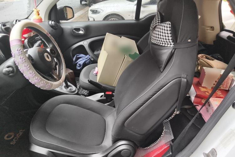 Used smart fortwo 2015 1.0L 52 kW Hardtop Passion Edition Left Front Seat