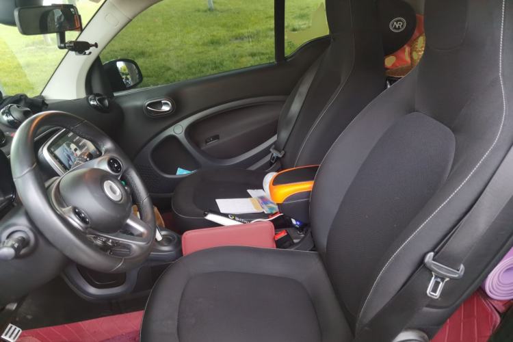 Used smart fortwo 2015 1.0L 52 kW Hardtop Passion Edition Left Front Seat