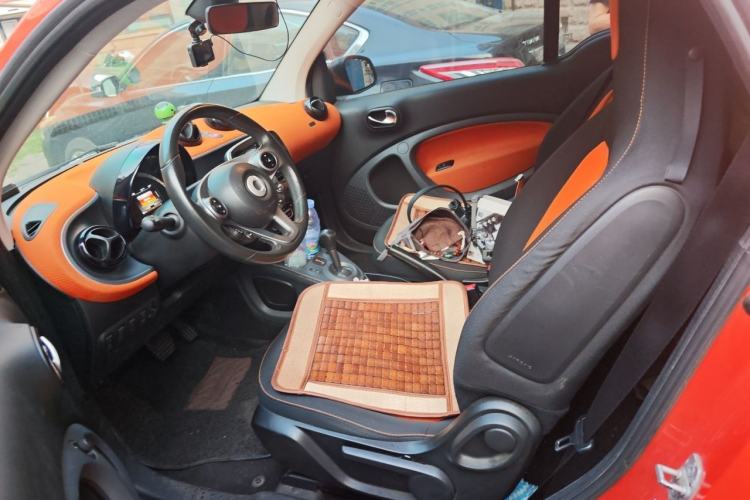 Used smart fortwo 2015 1.0L 52 kW Hardtop Passion Edition Left Front Seat
