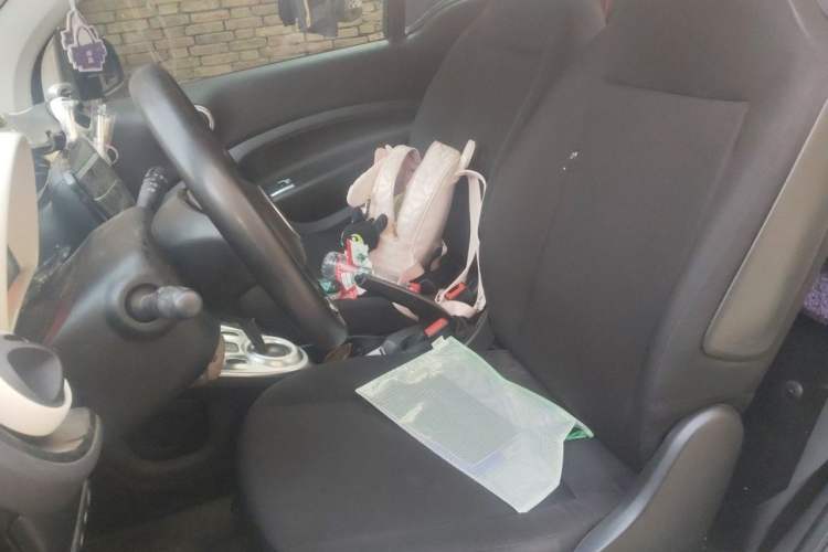 Used smart fortwo 2015 1.0L 52 kW hardtop Dynamic version Left Front Seat