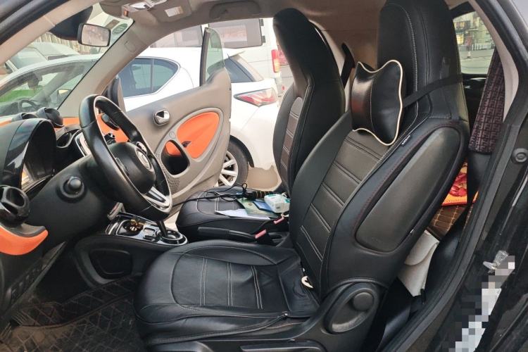Used smart fortwo 2015 1.0L 52 kW Hardtop Passion Edition Left Front Seat