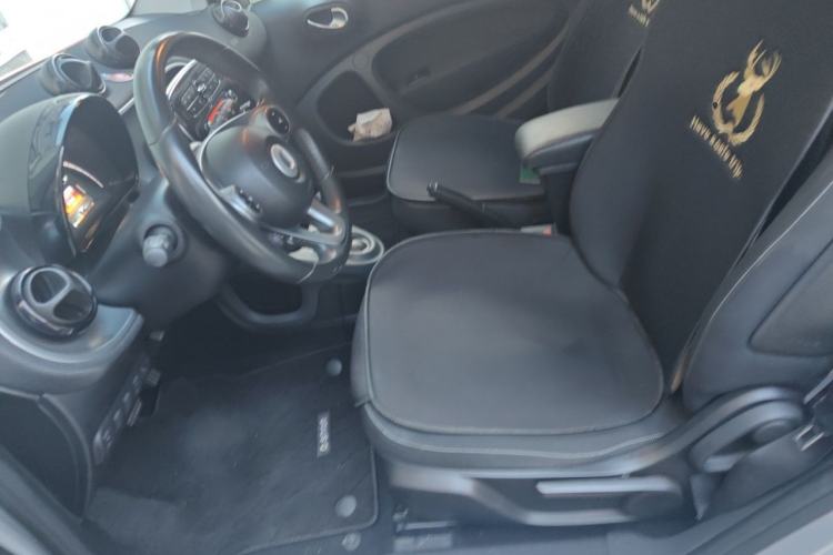 Used smart fortwo 2015 1.0L 52 kW Hardtop Passion Edition Left Front Seat