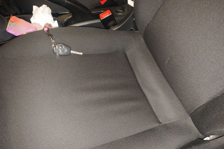 Used smart fortwo 2015 1.0L 52 kW hardtop Dynamic version Left Rear Seat