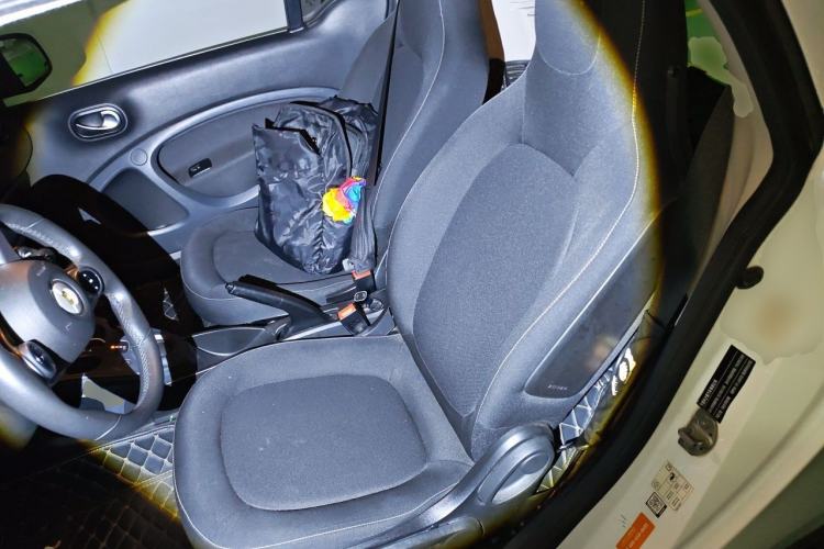Used smart fortwo 2015 1.0L 52 kW Hardtop Passion Edition Left Rear Seat
