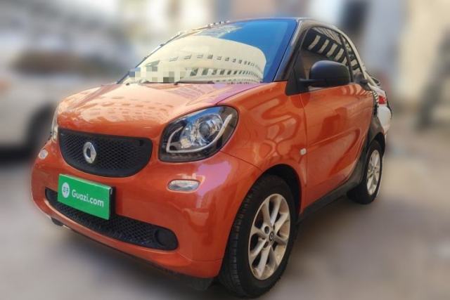Used smart fortwo 2015 1.0L 52 kW hardtop Dynamic version