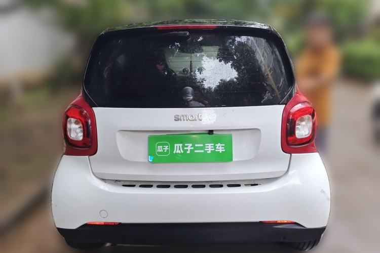 Used smart fortwo 2015 1.0L 52 kW hardtop Dynamic version Rear