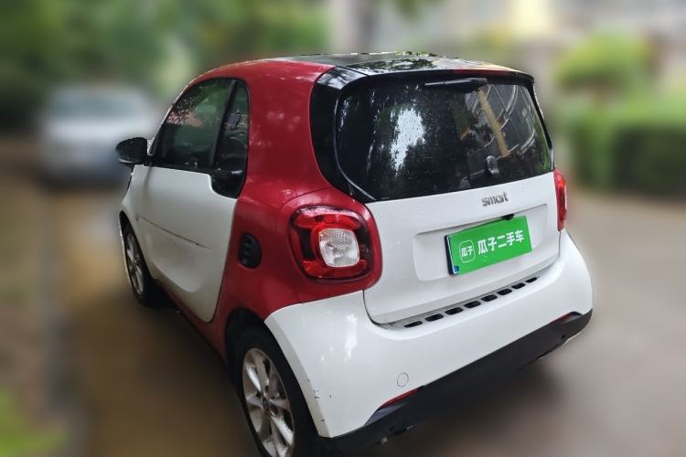 Used smart fortwo 2015 1.0L 52 kW hardtop Dynamic version Rear Left 45 Deg