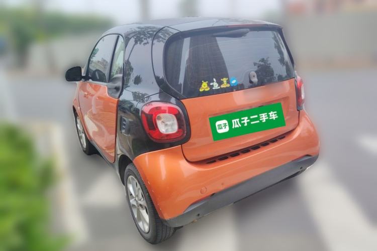 Used smart fortwo 2015 1.0L 52 kW hardtop Dynamic version Rear Left 45 Deg