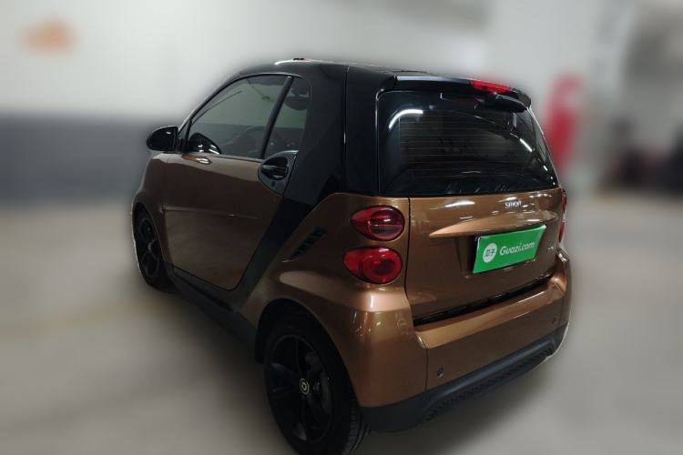 Used smart fortwo 2015 1.0 MHD New Year Special Edition Rear Left 45 Deg