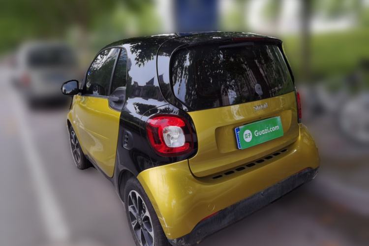 Used smart fortwo 2015 1.0L 52 kW Hardtop Passion Edition Rear Left 45 Deg