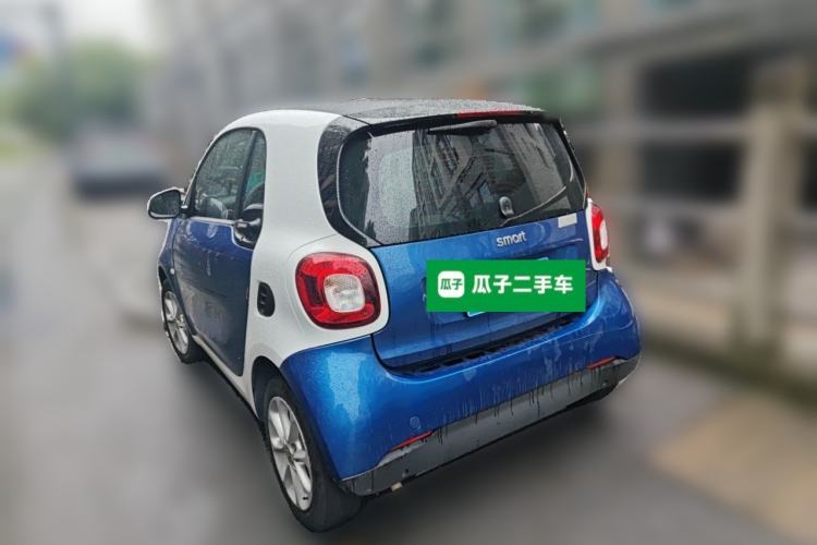 Used smart fortwo 2015 1.0L 52 kW hardtop Dynamic version Rear Left 45 Deg