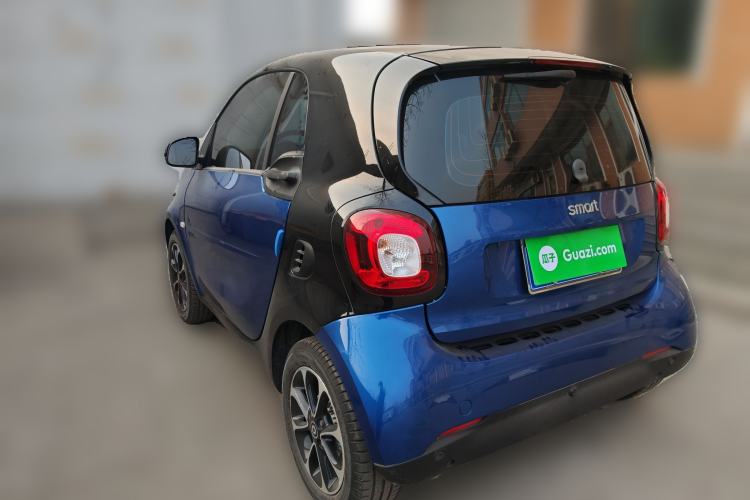 Used smart fortwo 2015 1.0L 52 kW Hardtop Passion Edition Rear Left 45 Deg
