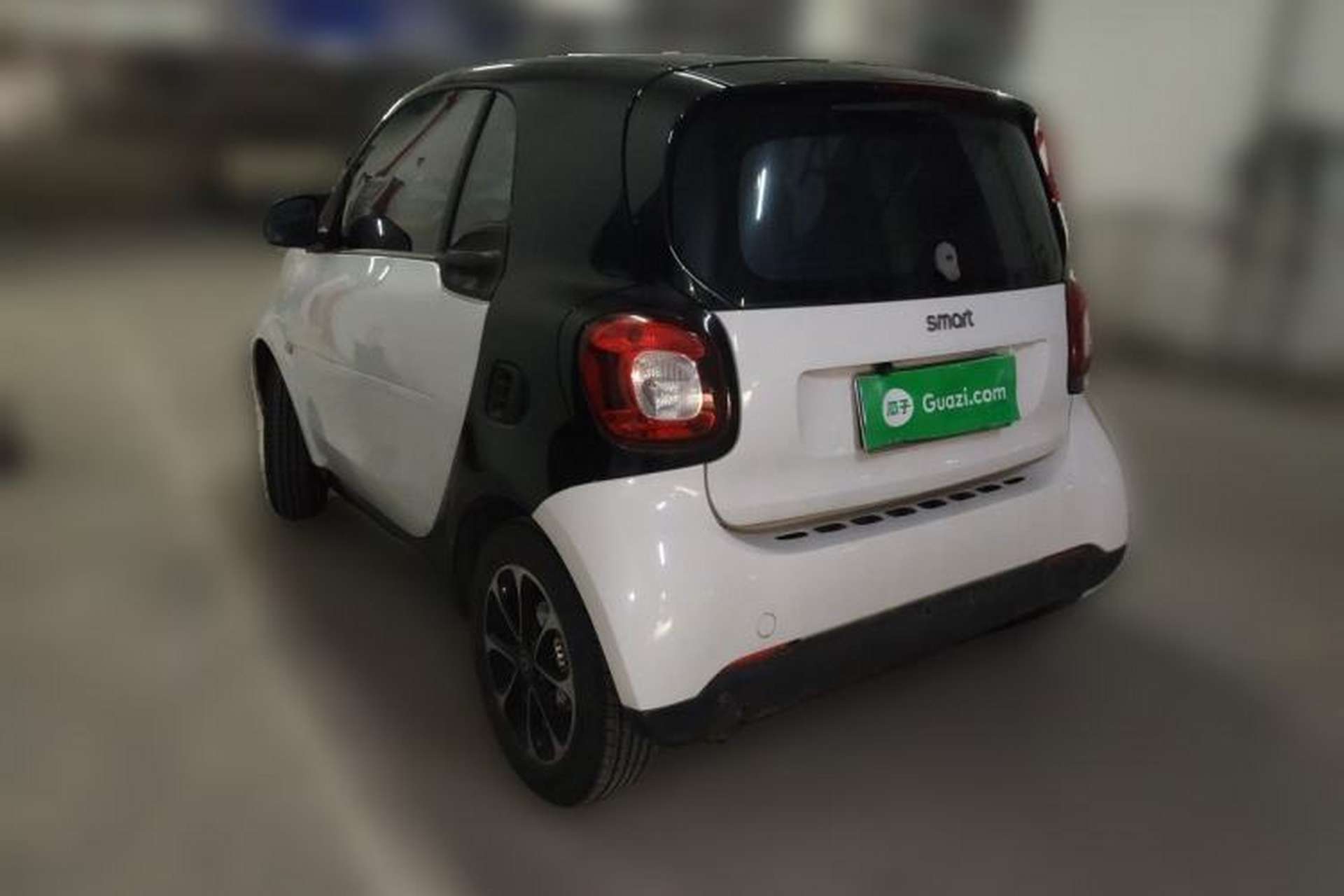 Used smart fortwo 2015 1.0L 52 kW Hardtop Passion Edition Rear Left 45 Deg