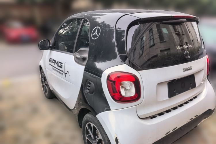 Used smart fortwo 2015 1.0L 52 kW Hardtop Passion Edition Rear Left 45 Deg