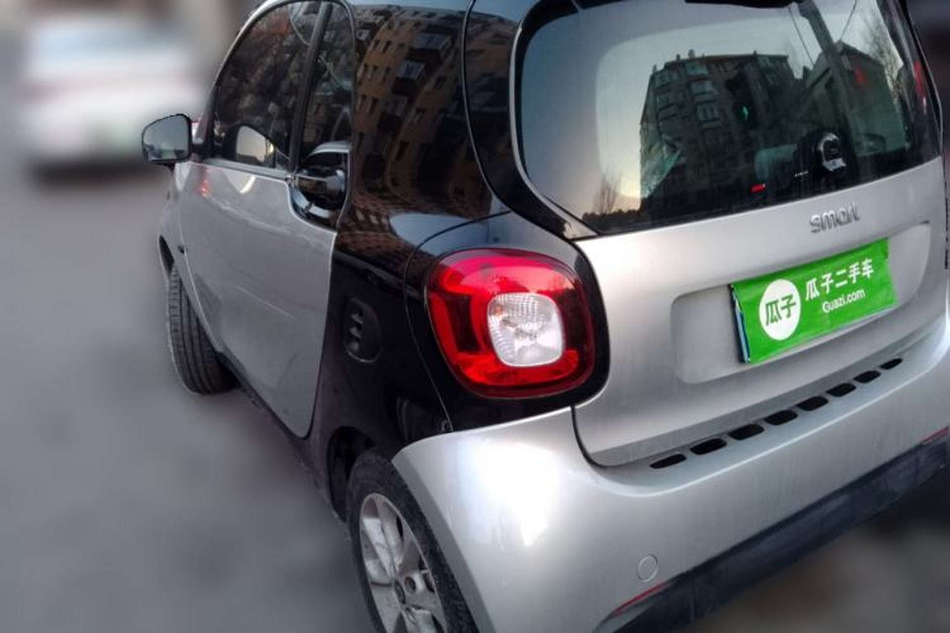 Used smart fortwo 2015 1.0L 52 kW hardtop Dynamic version Rear Left 45 Deg