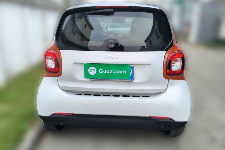 Used smart fortwo 2015 1.0L 52 kW hardtop Dynamic version Rear