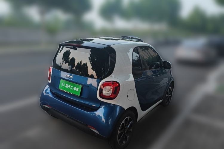 Used smart fortwo 2015 1.0L 52 kW Hardtop Passion Edition Rear Right 45 Deg