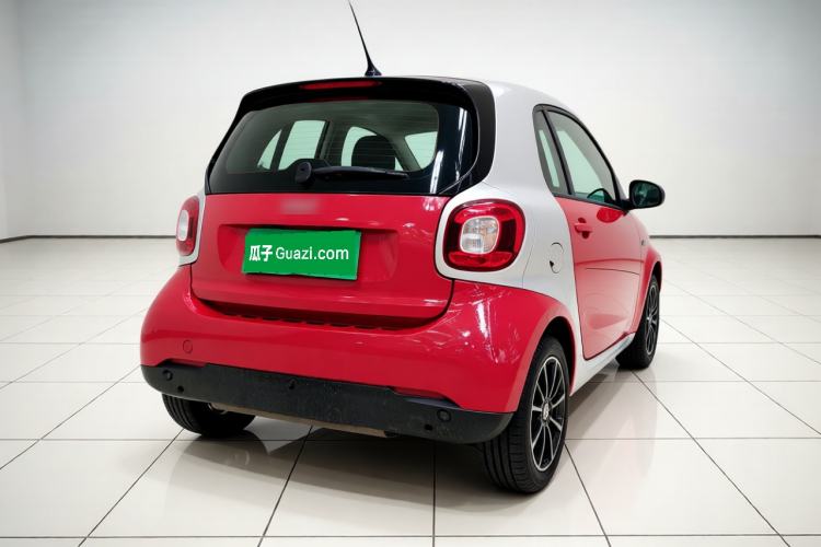 Used smart fortwo 2015 1.0L 52 kW Hardtop Passion Edition Rear Right 45 Deg