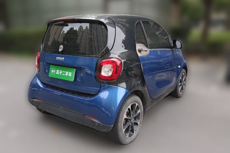 Used smart fortwo 2015 1.0L 52 kW Hardtop Passion Edition Rear Right 45 Deg
