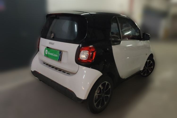 Used smart fortwo 2015 1.0L 52 kW Hardtop Passion Edition Rear Right 45 Deg
