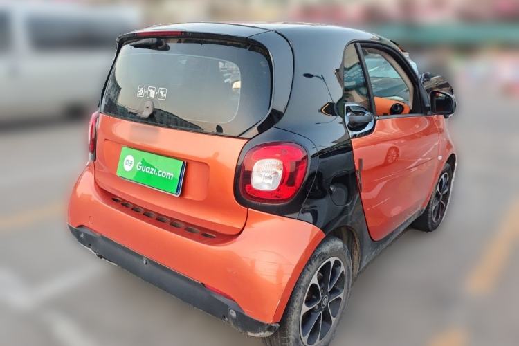 Used smart fortwo 2015 1.0L 52 kW Hardtop Passion Edition Rear Right 45 Deg