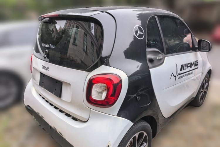 Used smart fortwo 2015 1.0L 52 kW Hardtop Passion Edition Rear Right 45 Deg