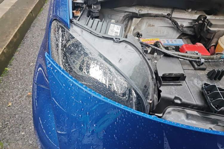 Used smart fortwo 2015 1.0L 52 kW hardtop Dynamic version Right Front Headlight