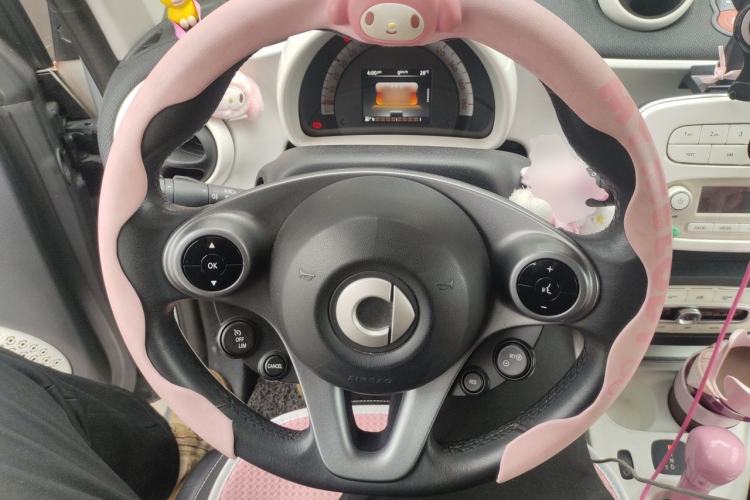 Used smart fortwo 2015 1.0L 52 kW Hardtop Passion Edition Steering Wheel
