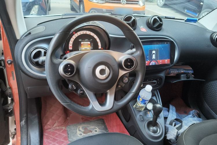 Used smart fortwo 2015 1.0L 52 kW Hardtop Passion Edition Steering Wheel