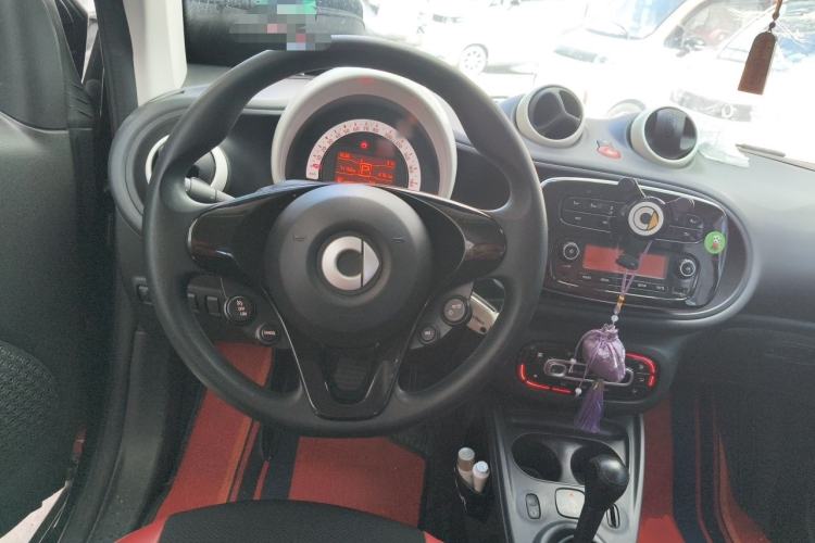 Used smart fortwo 2015 1.0L 52 kW hardtop Dynamic version Steering Wheel