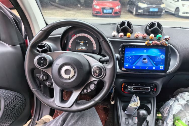 Used smart fortwo 2015 1.0L 52 kW Hardtop Passion Edition Steering Wheel