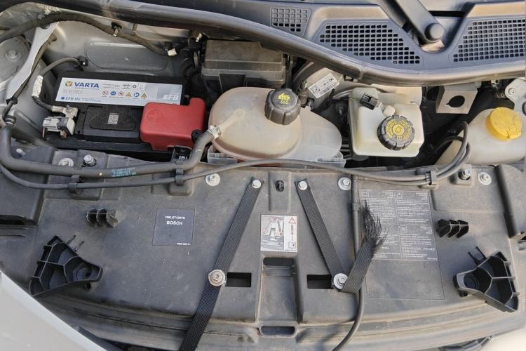 Used smart fortwo 2015 1.0L 52 kW hardtop Dynamic version Trunk