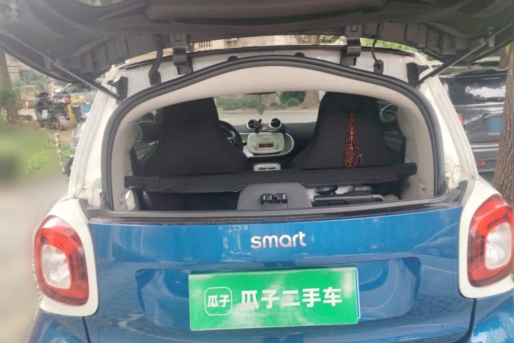 Used smart fortwo 2015 1.0L 52 kW Hardtop Passion Edition Trunk