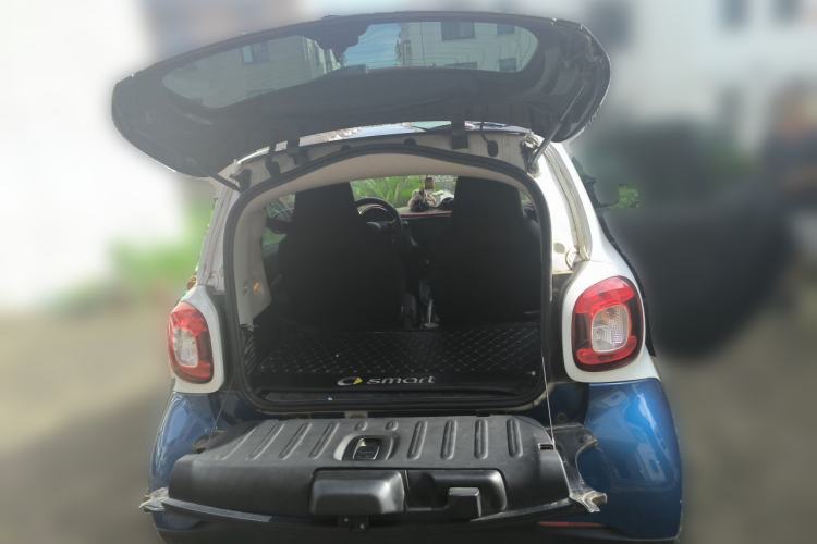 Used smart fortwo 2015 1.0L 52 kW Hardtop Passion Edition Trunk