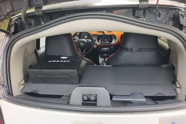 Used smart fortwo 2015 1.0L 52 kW Hardtop Passion Edition Trunk