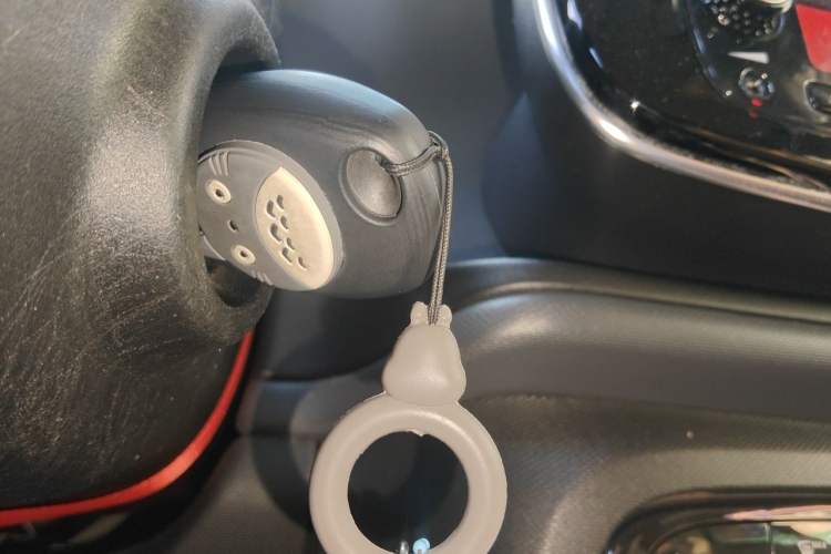 Used smart fortwo 2015 1.0L 52 kW hardtop Dynamic version Vehicle Key