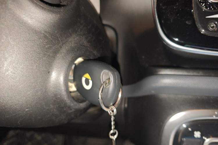 Used smart fortwo 2015 1.0L 52 kW hardtop Dynamic version Vehicle Key
