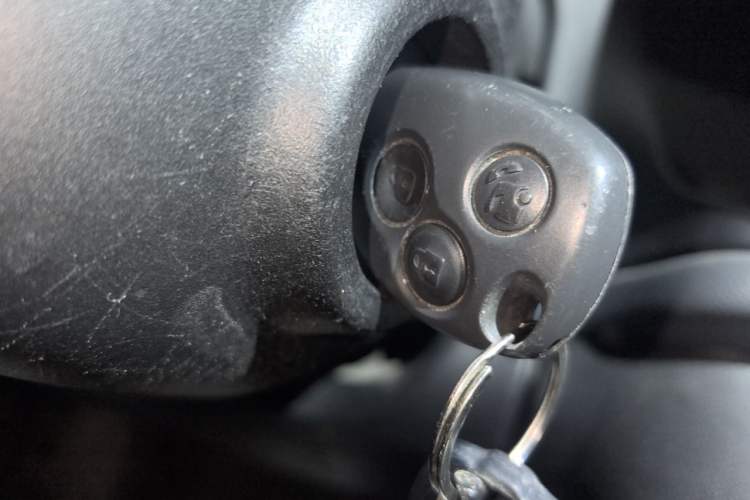 Used smart fortwo 2015 1.0L 52 kW hardtop Dynamic version Vehicle Key