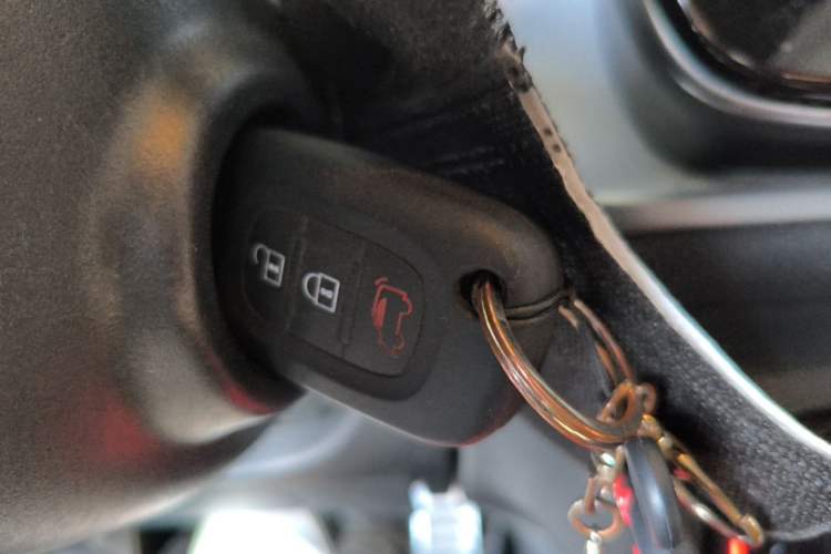 Used smart fortwo 2015 1.0L 52 kW Hardtop Passion Edition Vehicle Key
