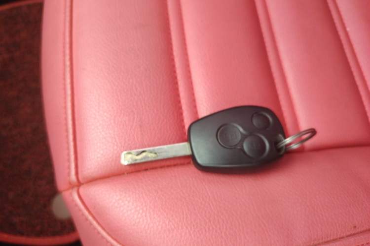Used smart fortwo 2015 1.0L 52 kW hardtop Dynamic version Vehicle Key
