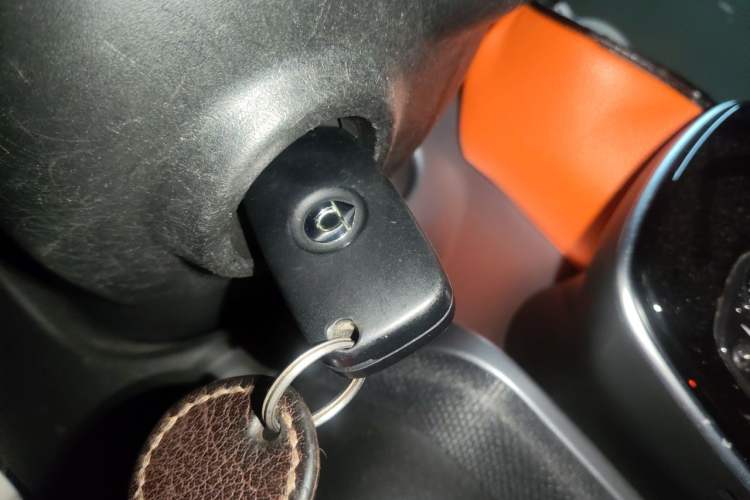 Used smart fortwo 2015 1.0L 52 kW Hardtop Passion Edition Vehicle Key