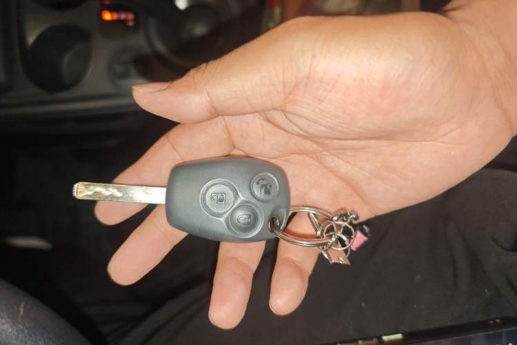 Used smart fortwo 2015 1.0L 52 kW hardtop Dynamic version Vehicle Key